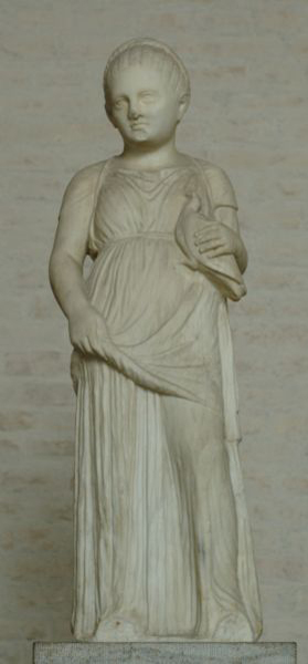 Unknown, Statue of a girl carrying a dove, c.310BC, Glyptothek, Munich. Wiki Commons. 
