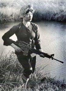 Female+Viet+Cong+Warrior+c.1972