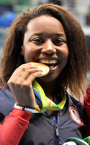 Simone Manuel with her Rio medal.